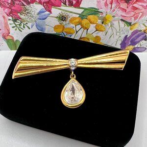 Monet Crystal Teardrop Bow Bar Brooch